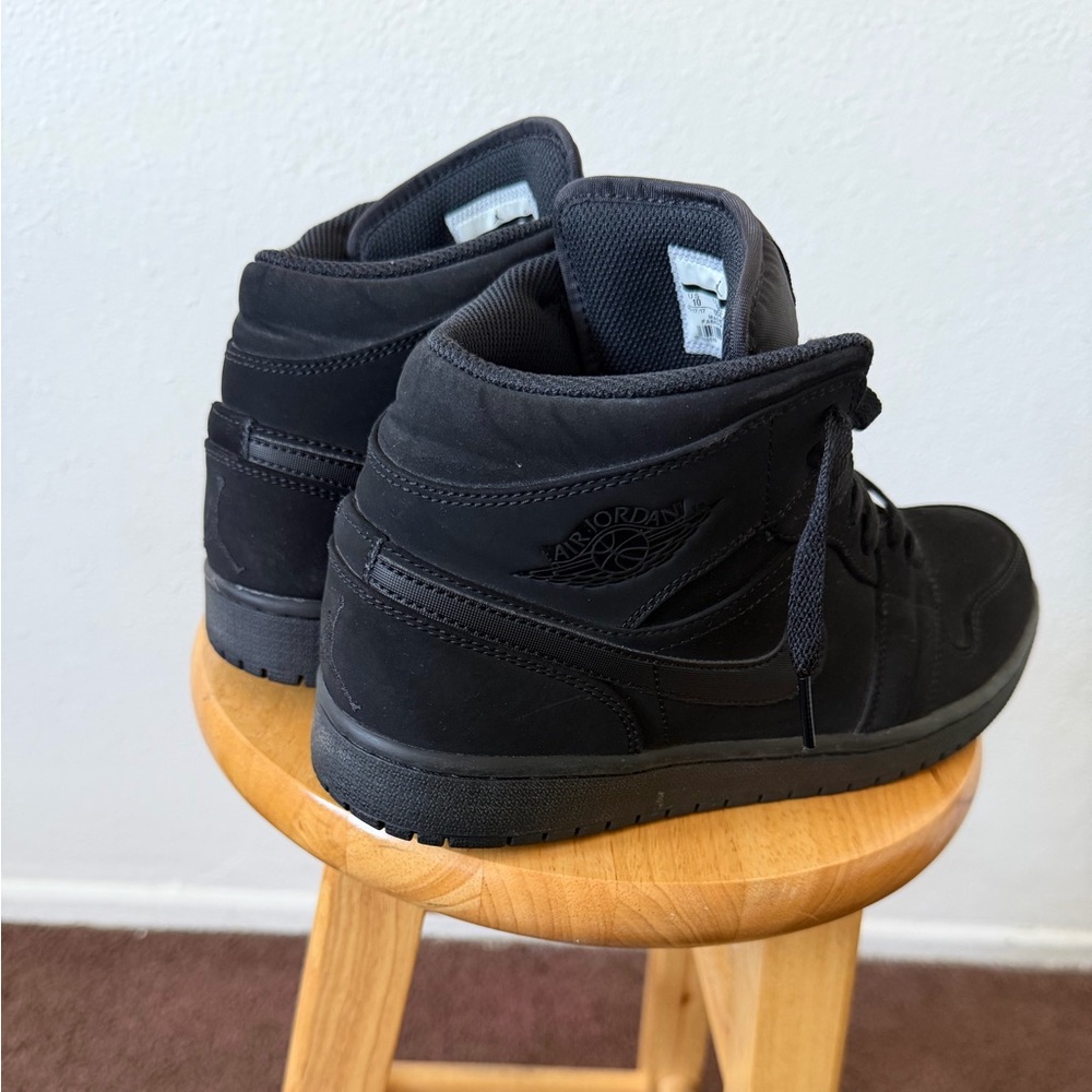 Air Jordan Black 1 mid Sneakers - Picture 4 of 8
